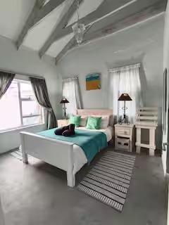 To Let 5 Bedroom Property for Rent in Dwarskersbos Western Cape